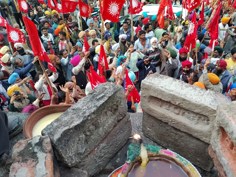 https://www.workersunity.com/wp-content/uploads/2025/03/Punjab-landless-dalit-peasants.jpg